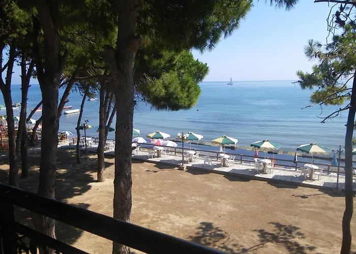 Castello Beach Hotel