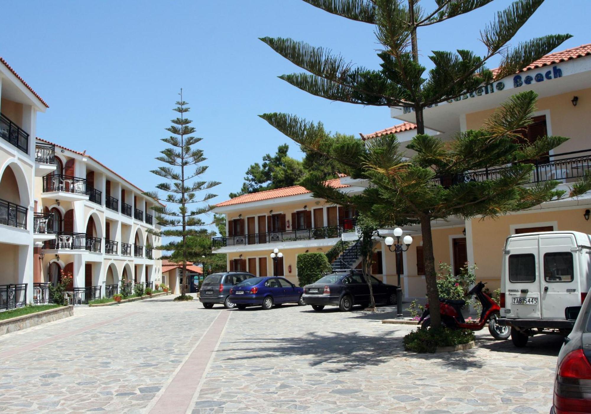 Castello Aparthotel 2*